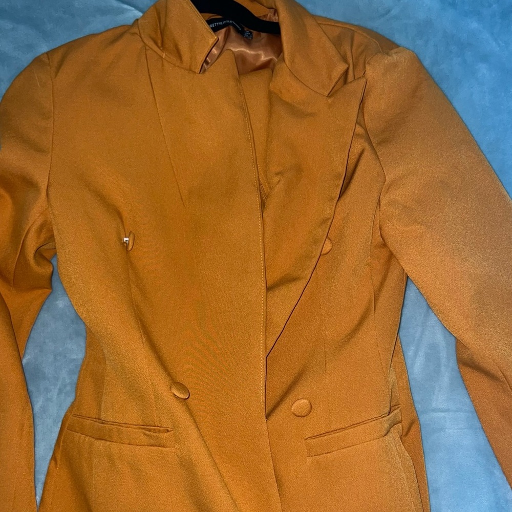 MATCHING SUIT